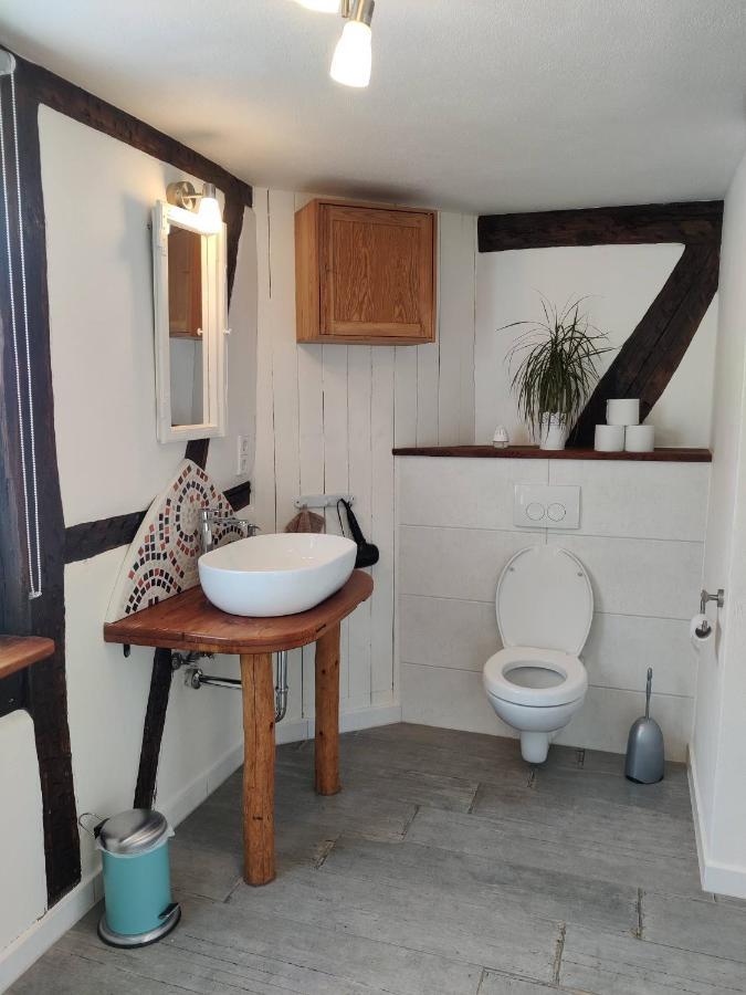 Gemuetliche Gaestezimmer In Einem Neu Sanierten Fachwerkhaus Sachsenheim Exterior foto